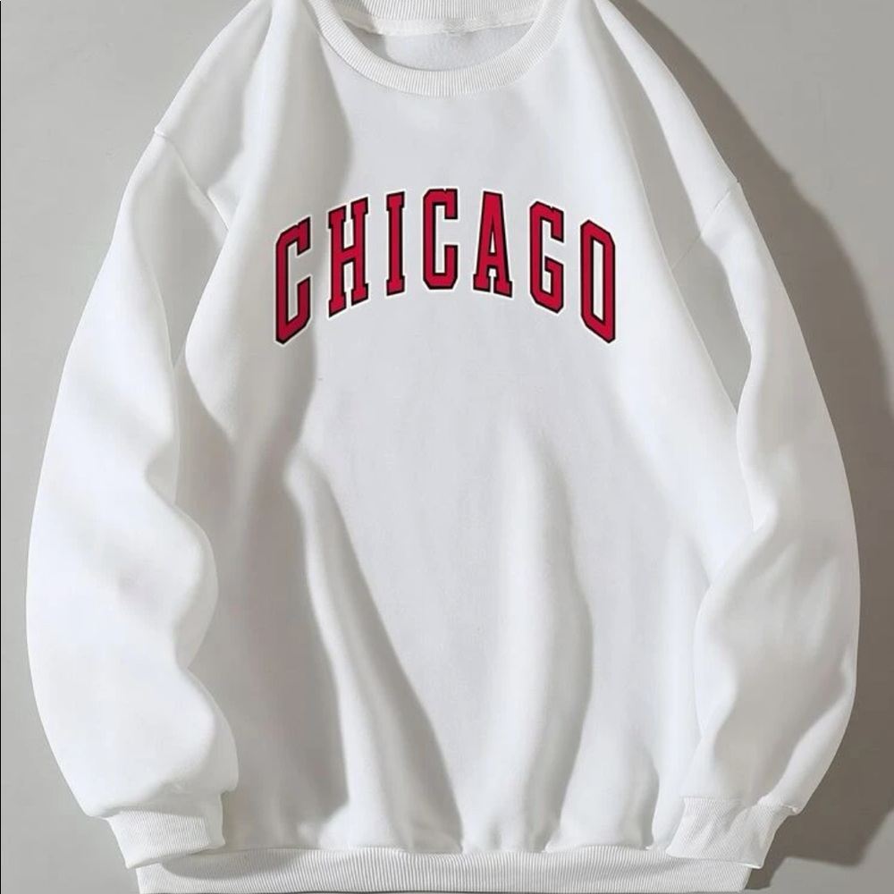 “Chicago” white & red crewneck. SHEIN, no flaws.
